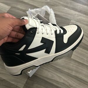 out of office off-whites white/black size 40.5